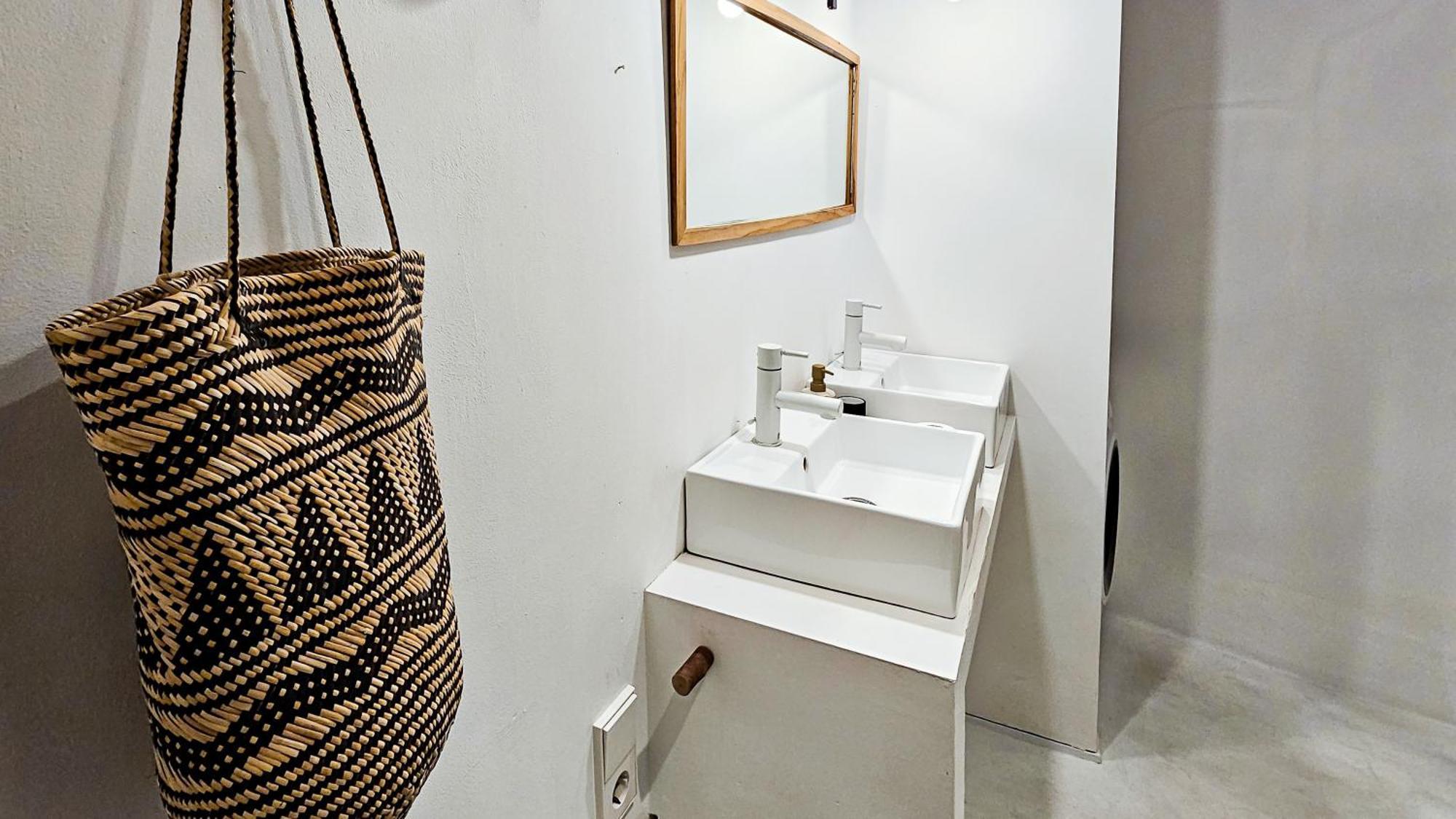 The White Wilde - Studio In A Historic Canalhouse From 1799 Amsterdam Eksteriør billede